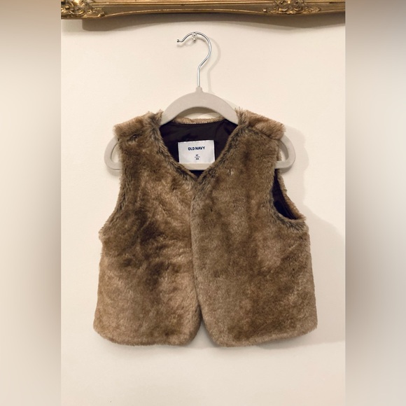 Old Navy Other - Old Navy Toddler Size 4 Light Brown Faux Fur Vest Super Soft Woodland Cottage